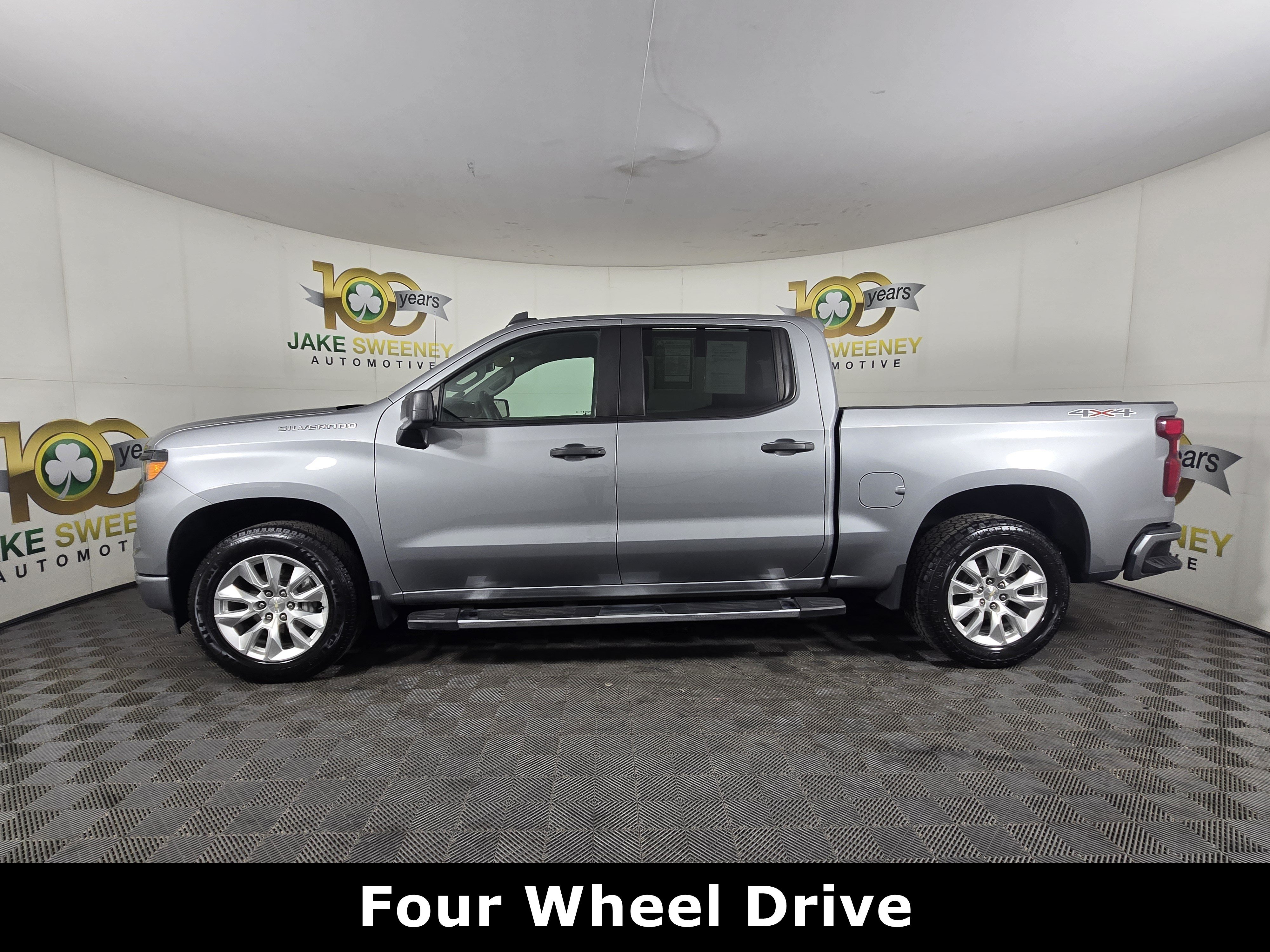 Certified 2024 Chevrolet Silverado 1500 Custom AWD/4WD image 4