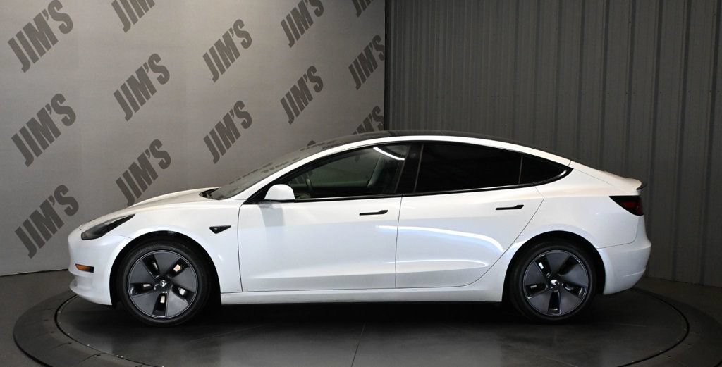 Used 2023 Tesla Model 3 Standard Range RWD image 8