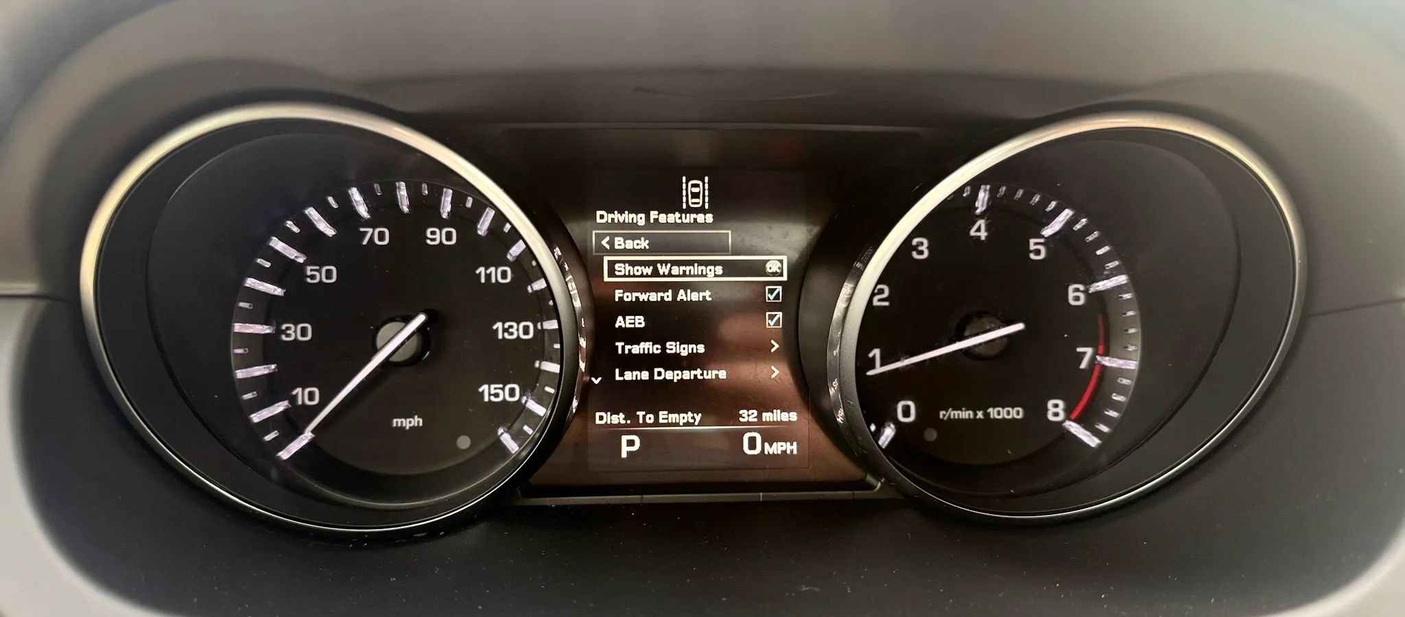 Used 2016 Land Rover Discovery Sport HSE AWD/4WD image 16