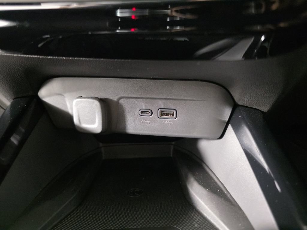 New 2026 Chevrolet Trax RS image 19