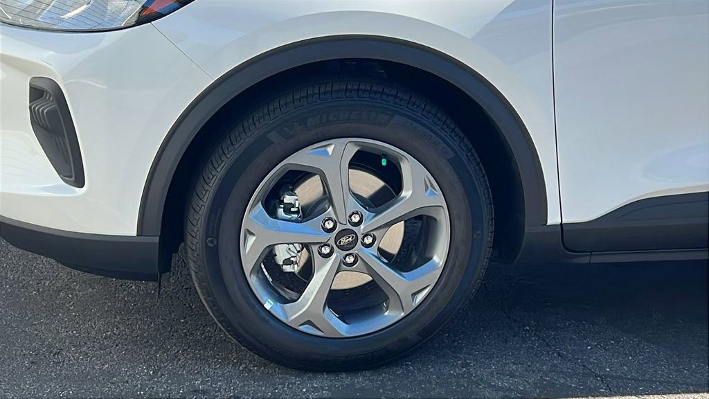 New 2025 Ford Escape ST-Line w/ Tech Pack #1 image 6