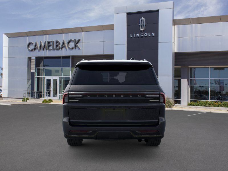 New 2026 Lincoln Navigator L Reserve w/ Jet Appearance Package AWD/4WD image 5