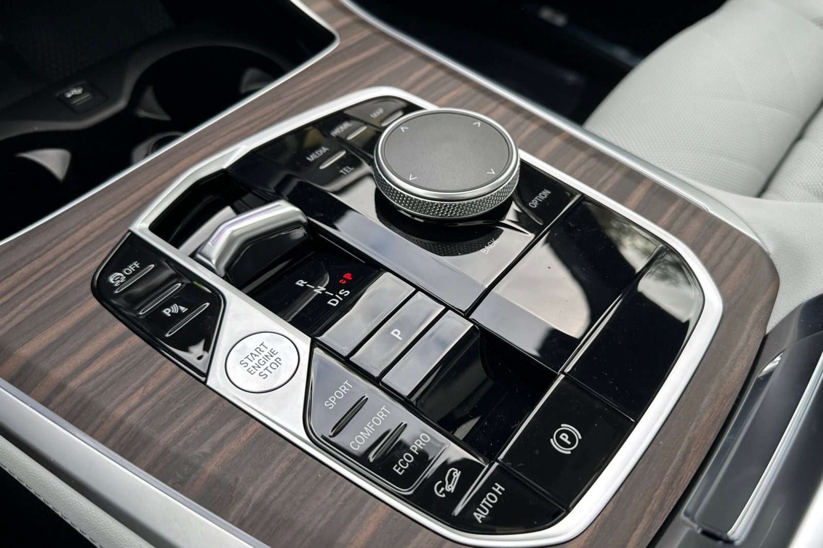 New 2026 BMW X5 xDrive40i w/ M Sport Package image 19