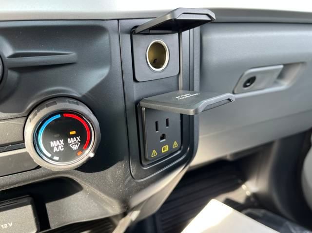 New 2024 Ford F550 4x4 Regular Cab Super Duty image 29