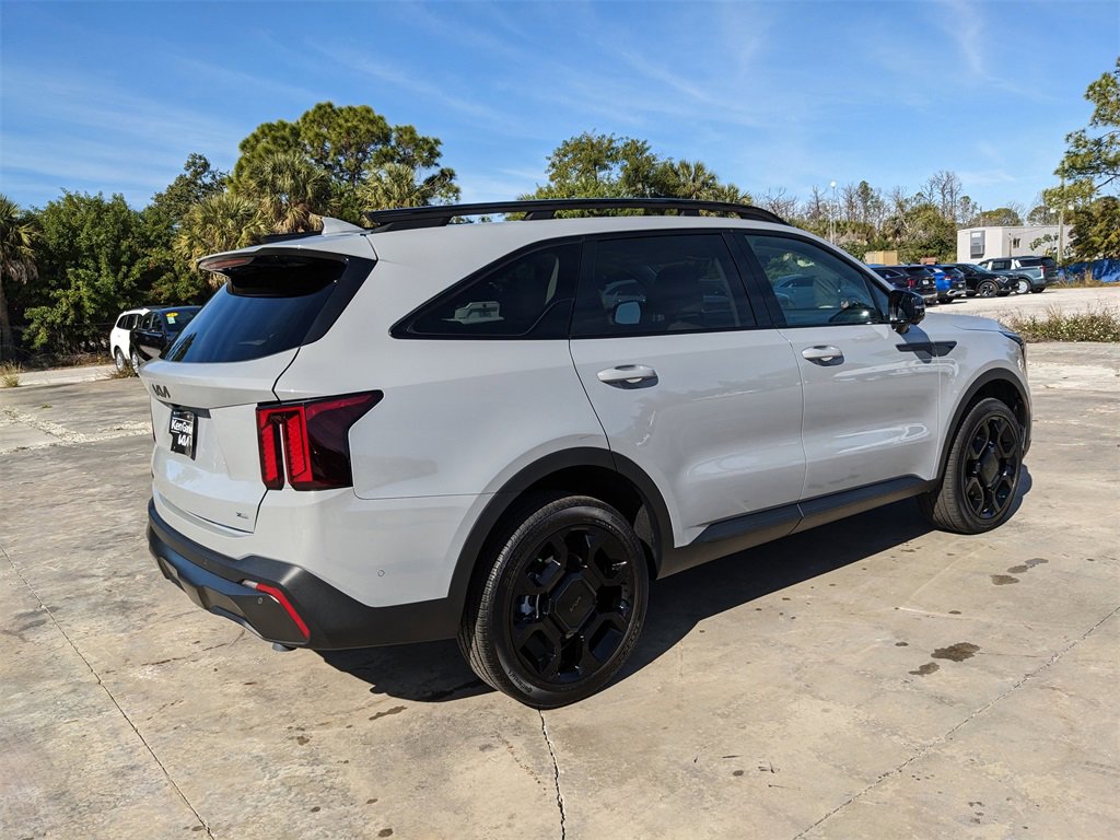 Certified 2025 Kia Sorento SX image 9