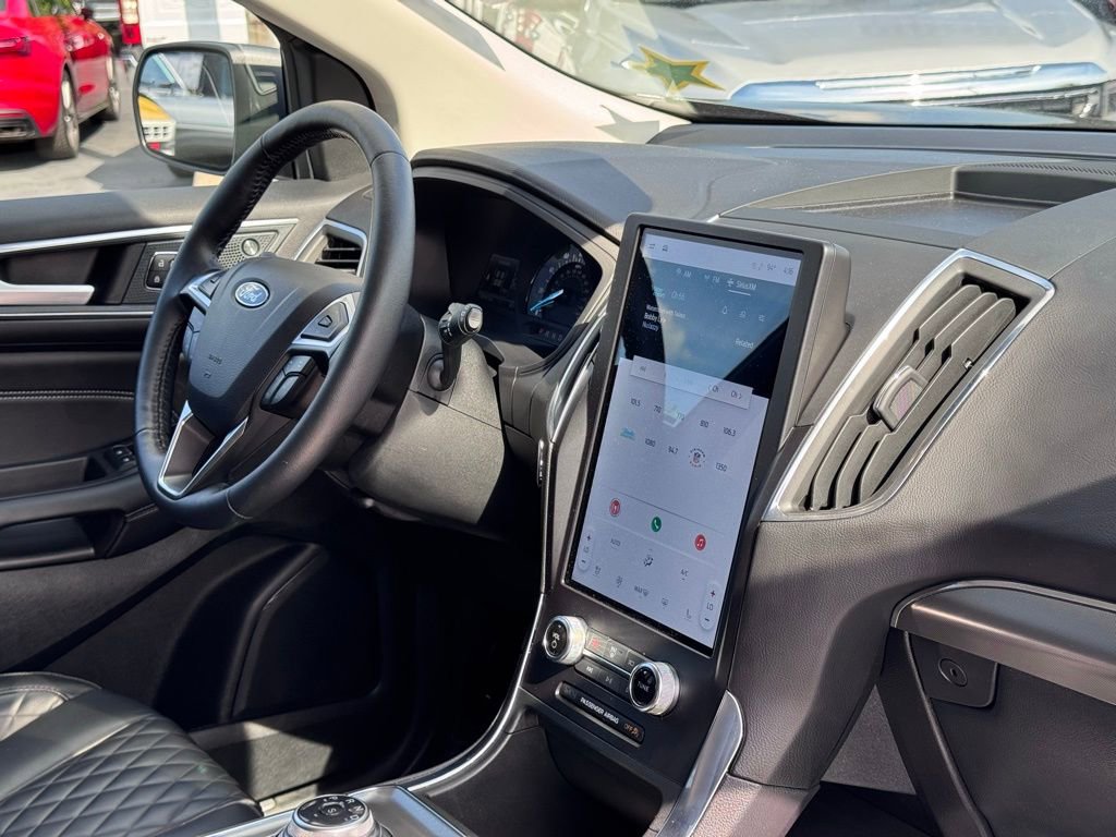 Used 2024 Ford Edge Titanium image 5