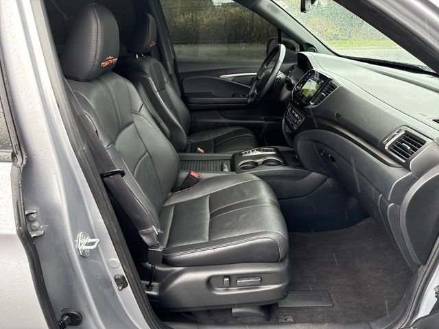 Used 2023 Honda Passport TrailSport image 13
