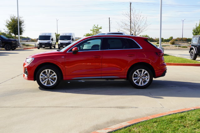 Used 2024 Audi Q3 2.0T Premium AWD/4WD image 13
