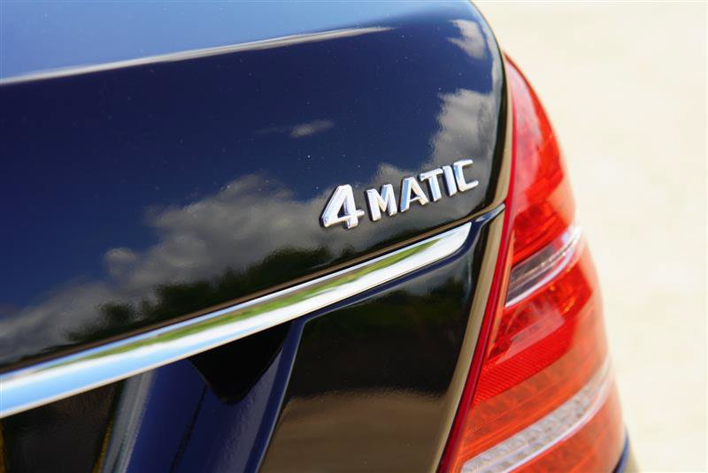 Used 2010 Mercedes-Benz S 550 4MATIC image 38