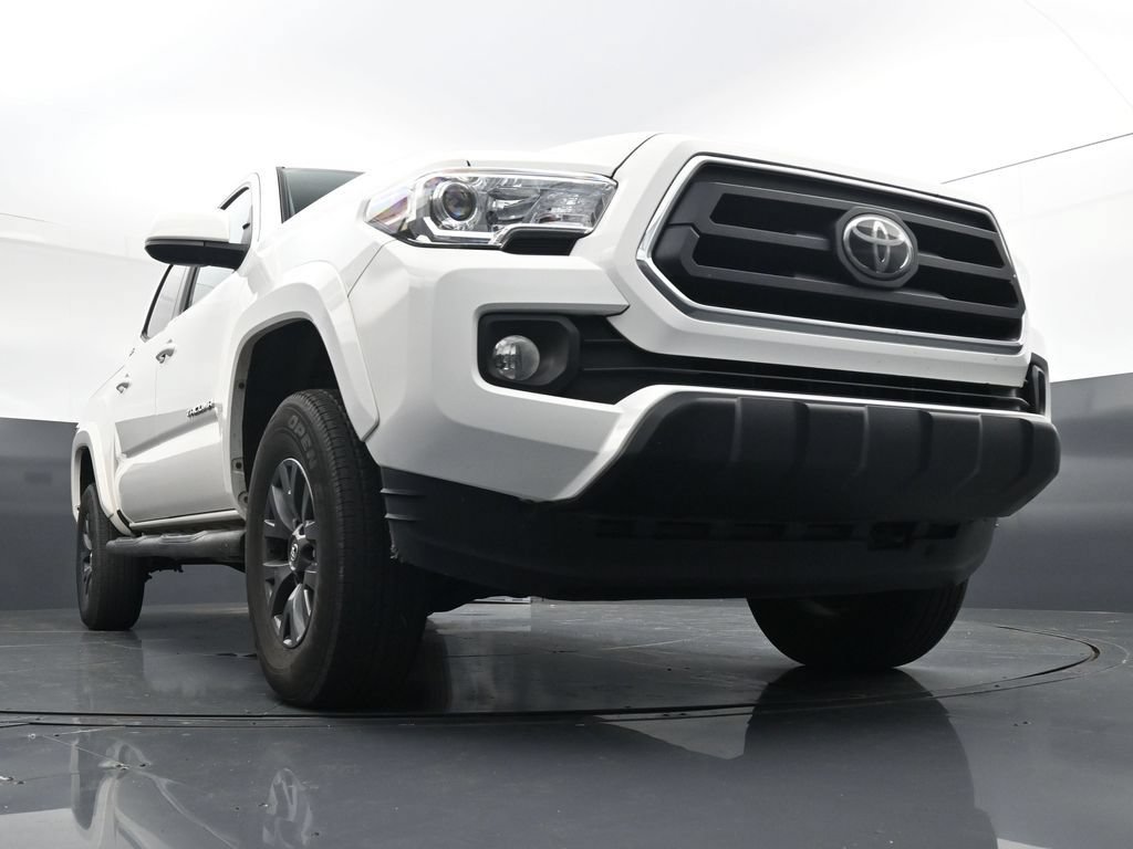 Used 2023 Toyota Tacoma SR5 AWD/4WD image 18