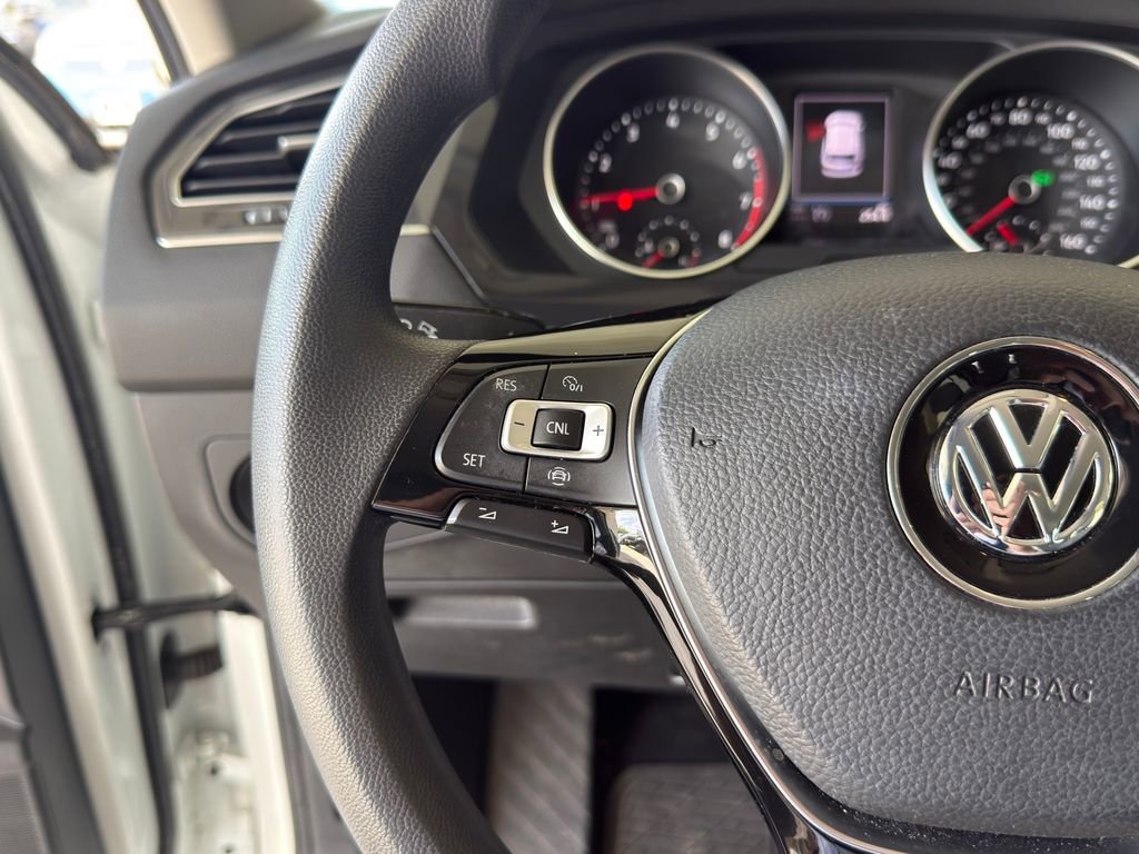 Used 2020 Volkswagen Tiguan S image 19
