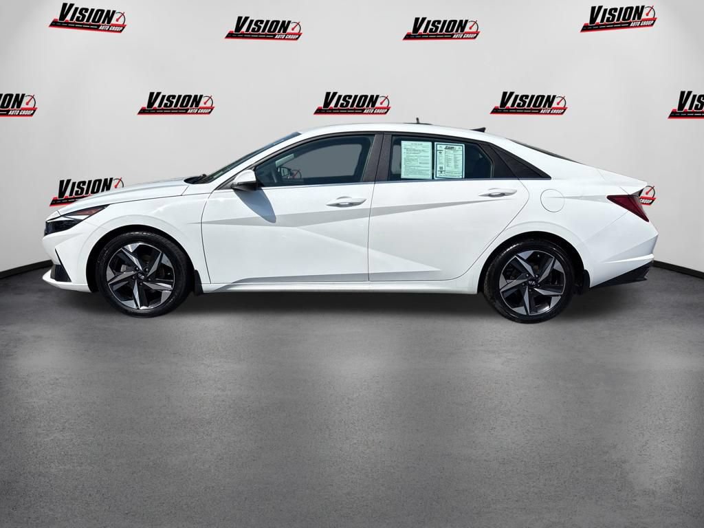 Used 2023 Hyundai Elantra Limited FWD video 2