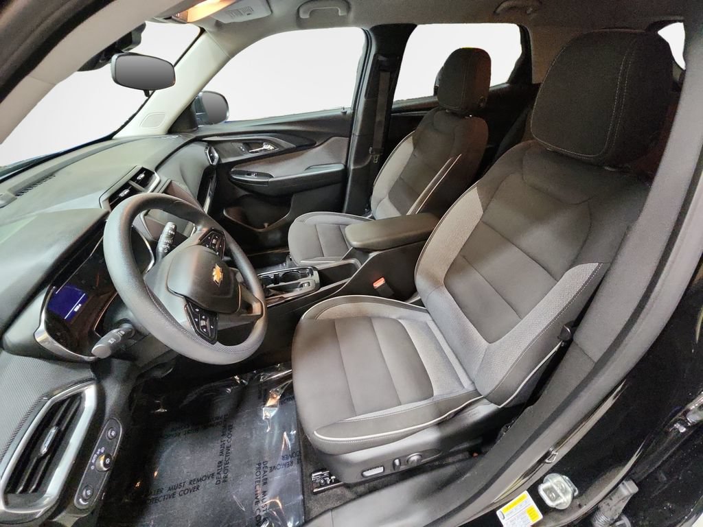 Used 2023 Chevrolet TrailBlazer LT FWD image 14