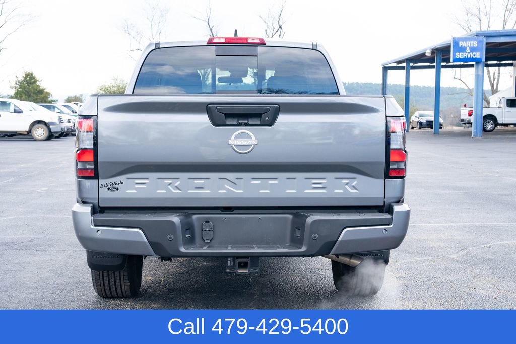 Used 2025 Nissan Frontier SV w/ SV Convenience Package image 4