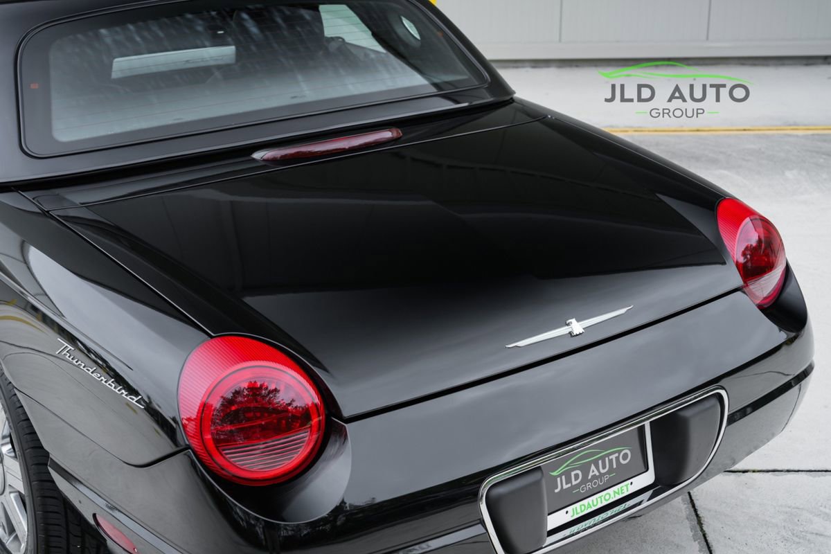 Used 2004 Ford Thunderbird Premium image 62