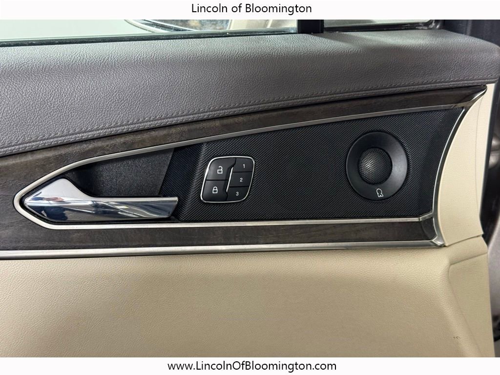 Used 2020 Lincoln Nautilus Reserve w/ Equipment Group 201A image 19