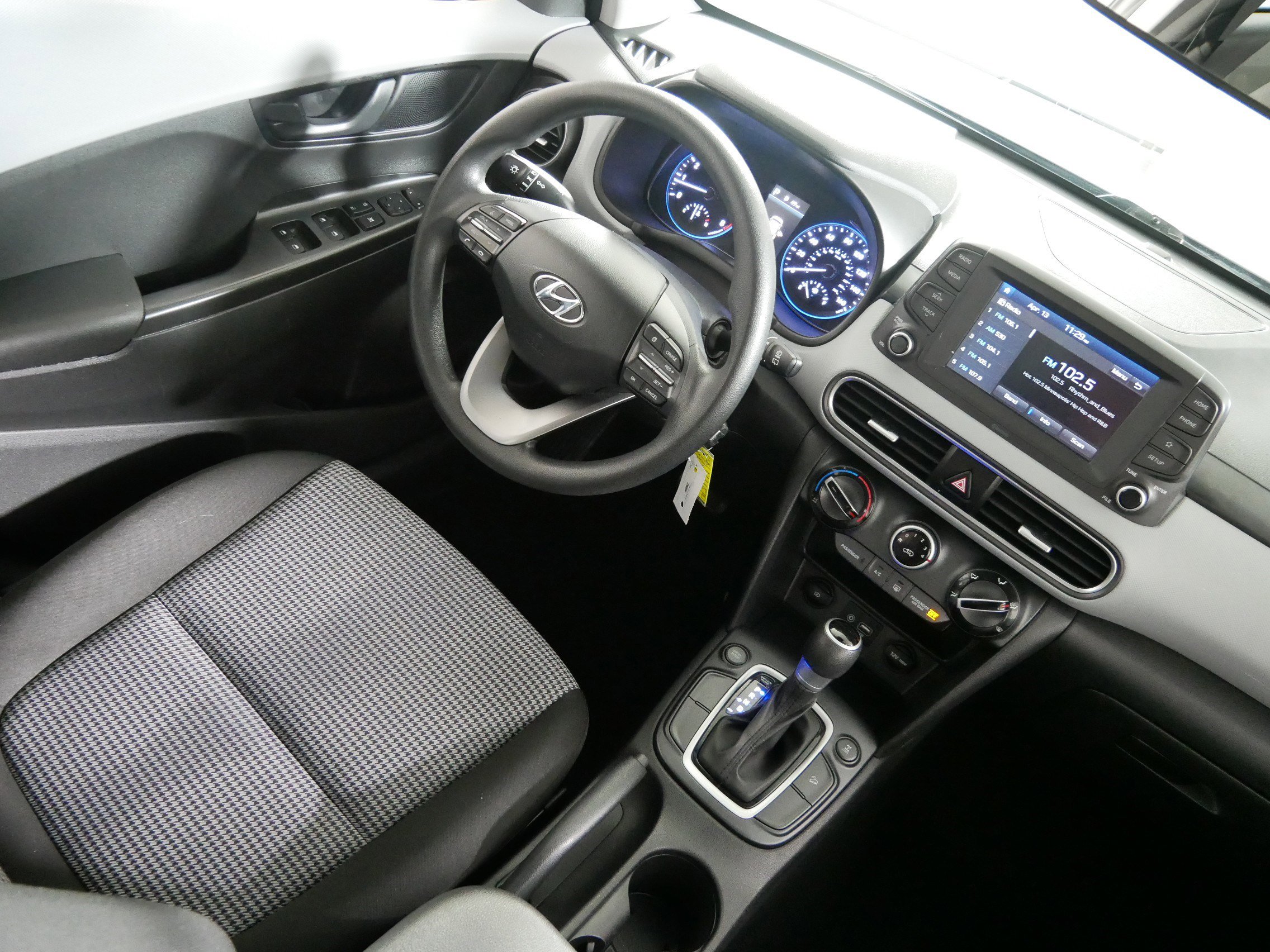 Used 2021 Hyundai Kona SE AWD/4WD image 9