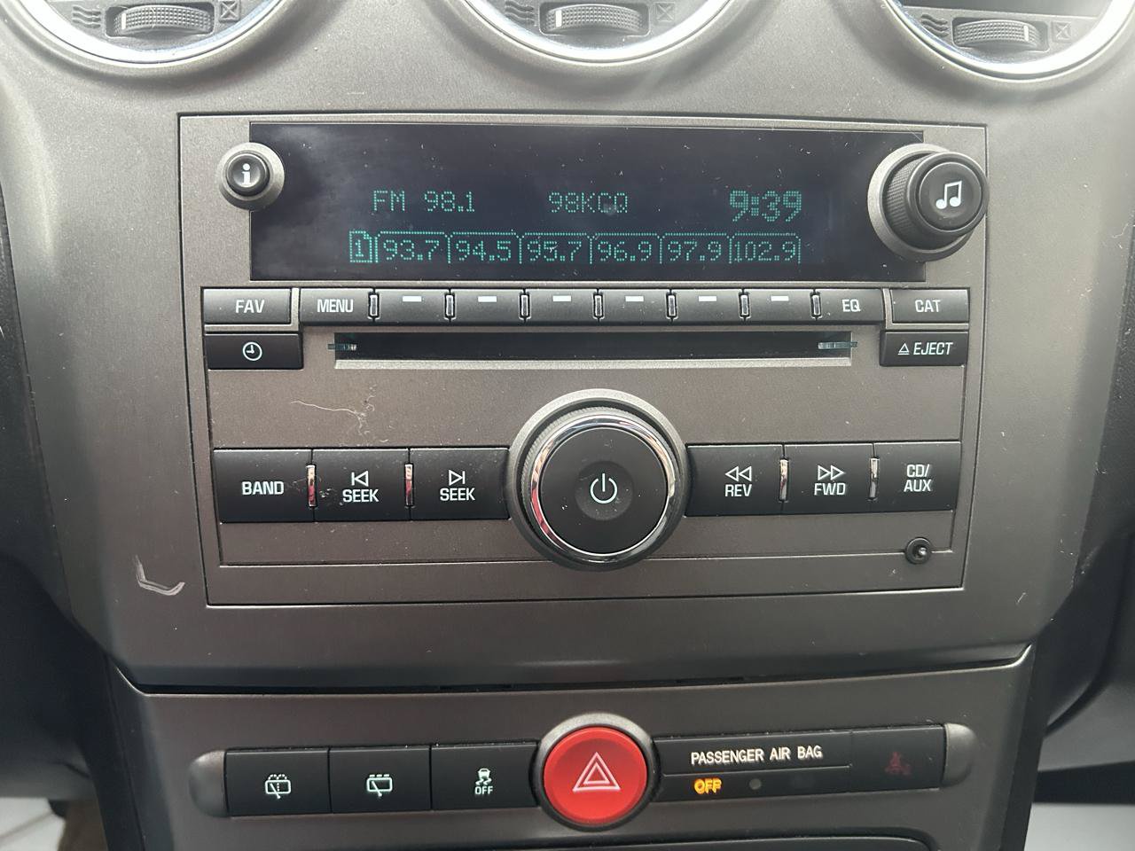 Used 2013 Chevrolet Captiva Sport LT FWD image 22