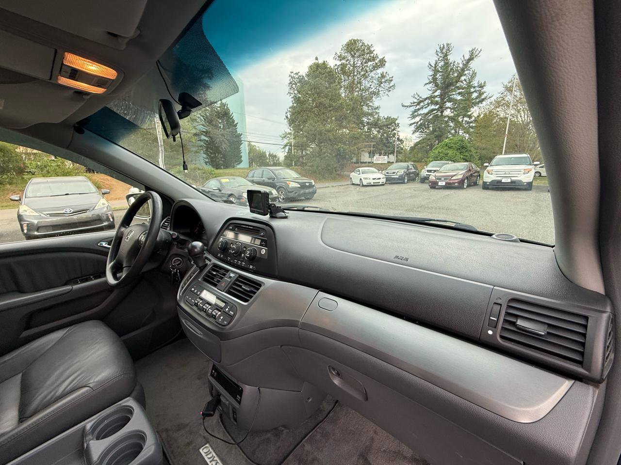 Used 2005 Honda Odyssey EX-L image 23