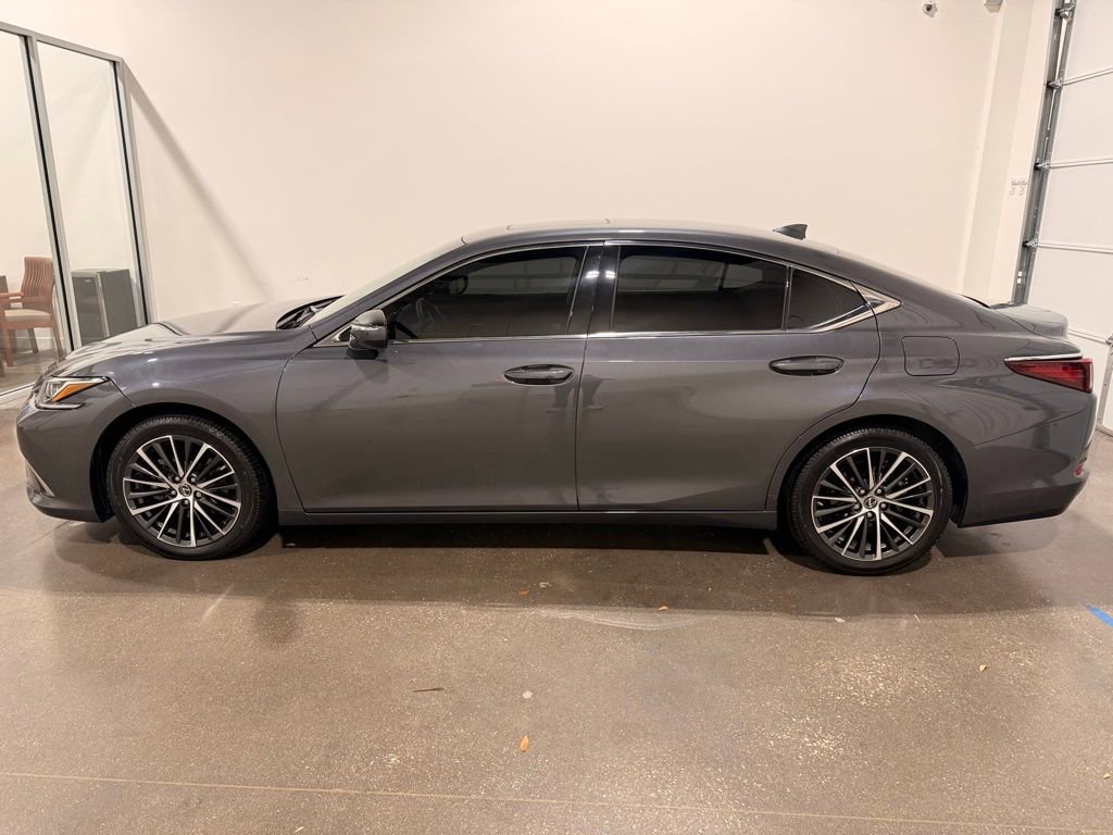 Used 2022 Lexus ES 350 w/ Premium Package FWD image 8