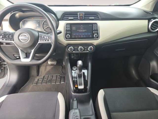 Used 2020 Nissan Versa SV w/ Trunk Package image 10