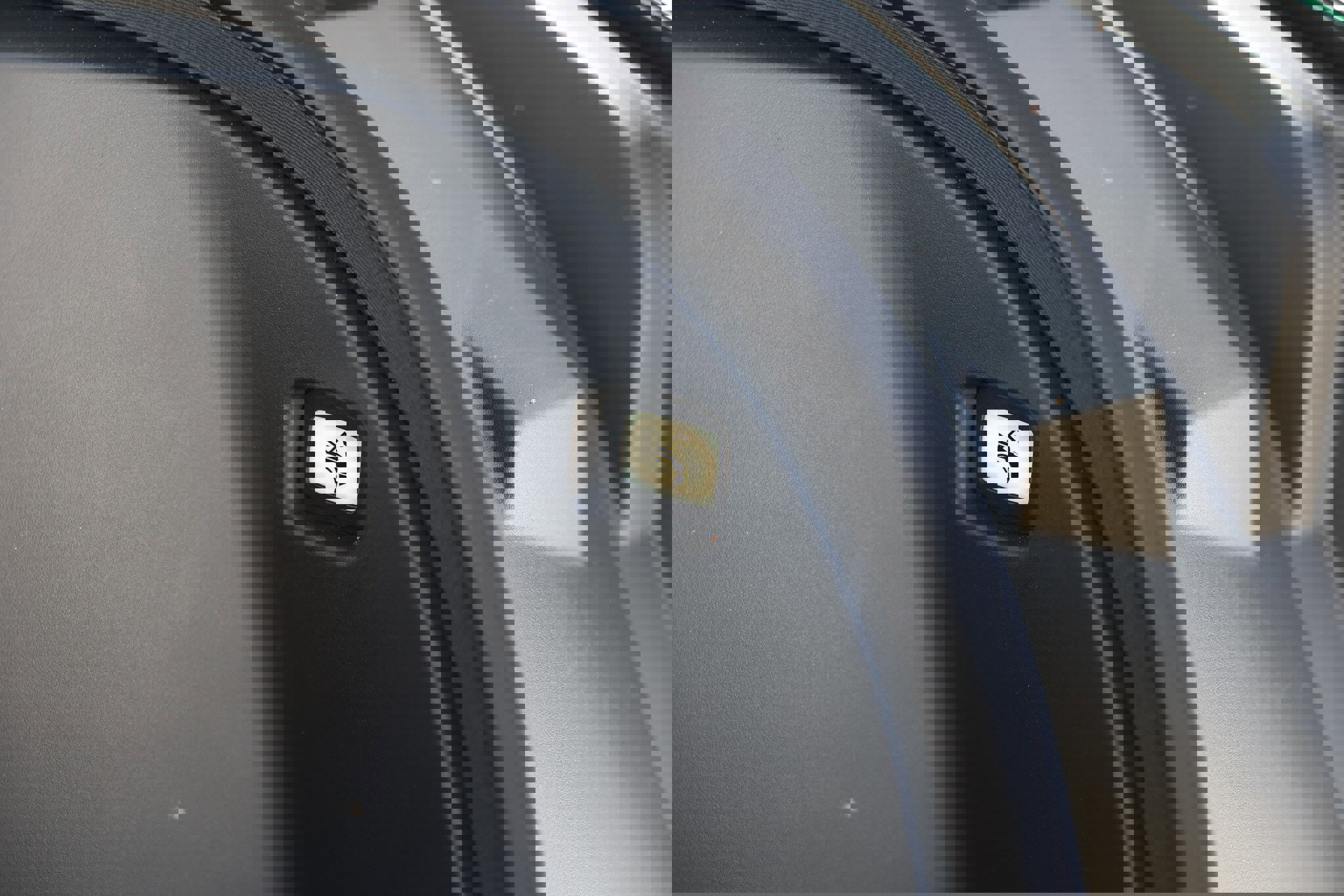 Used 2024 Tesla Cybertruck AWD Crew Cab image 45