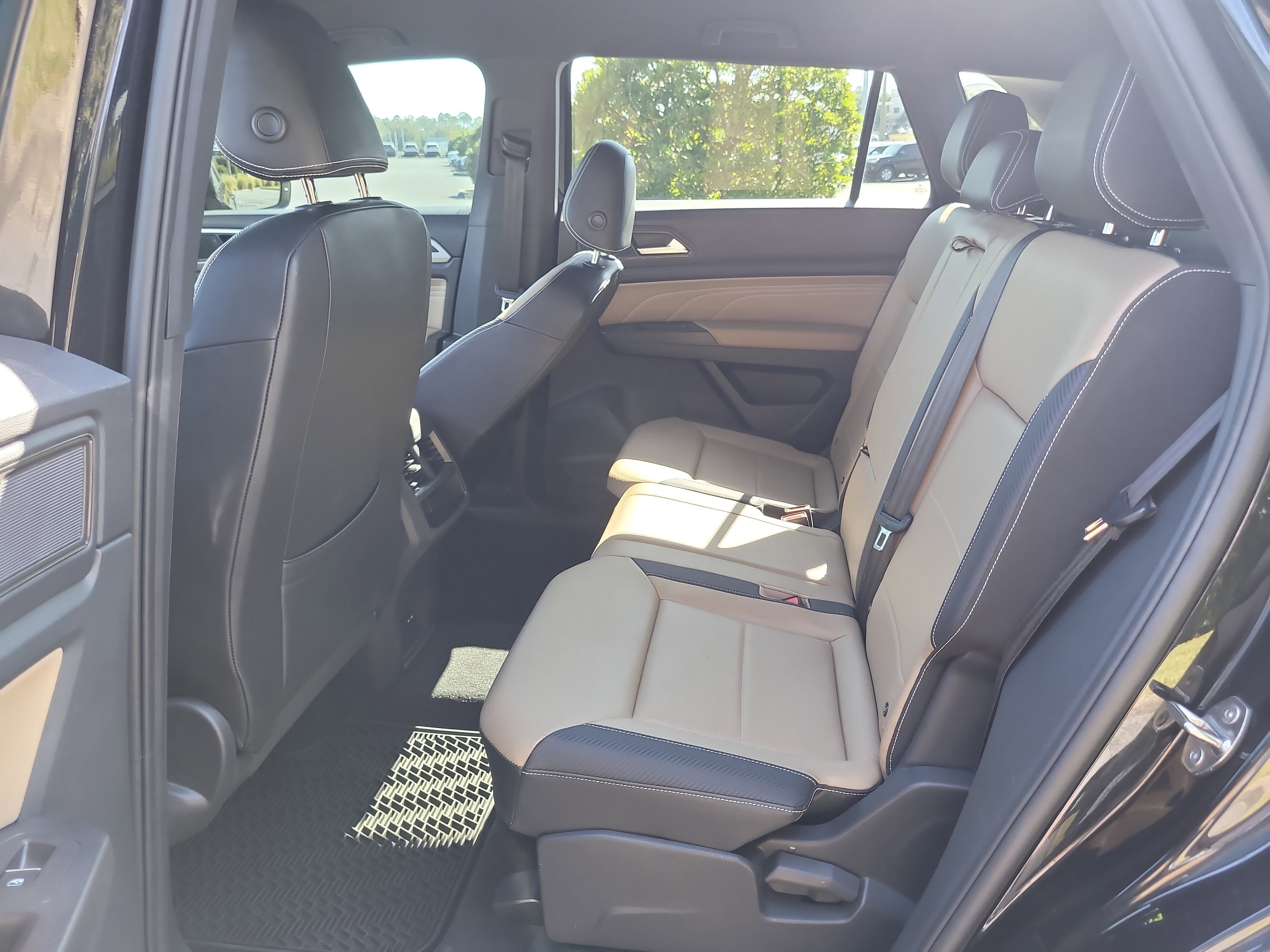 Used 2023 Volkswagen Atlas Cross Sport SE image 15