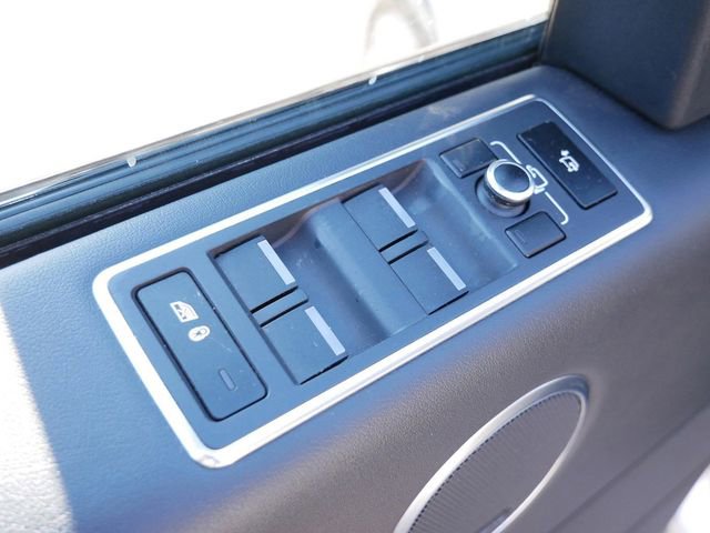 Used 2015 Land Rover Range Rover Supercharged image 13