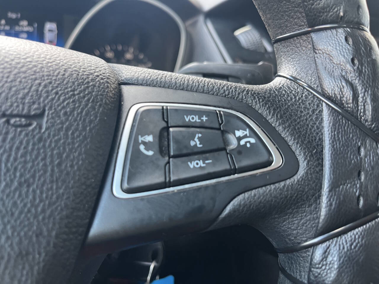 Used 2015 Ford Focus SE image 21