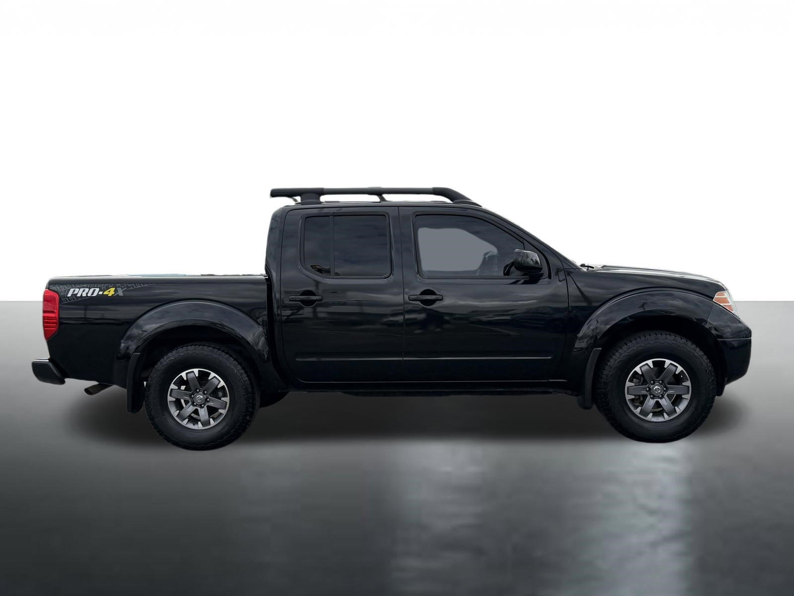 Used 2017 Nissan Frontier PRO-4X w/ Pro-4x Luxury Package AWD/4WD image 9