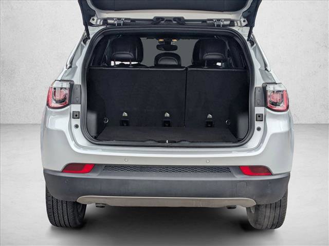 Used 2024 Jeep Compass Limited image 6