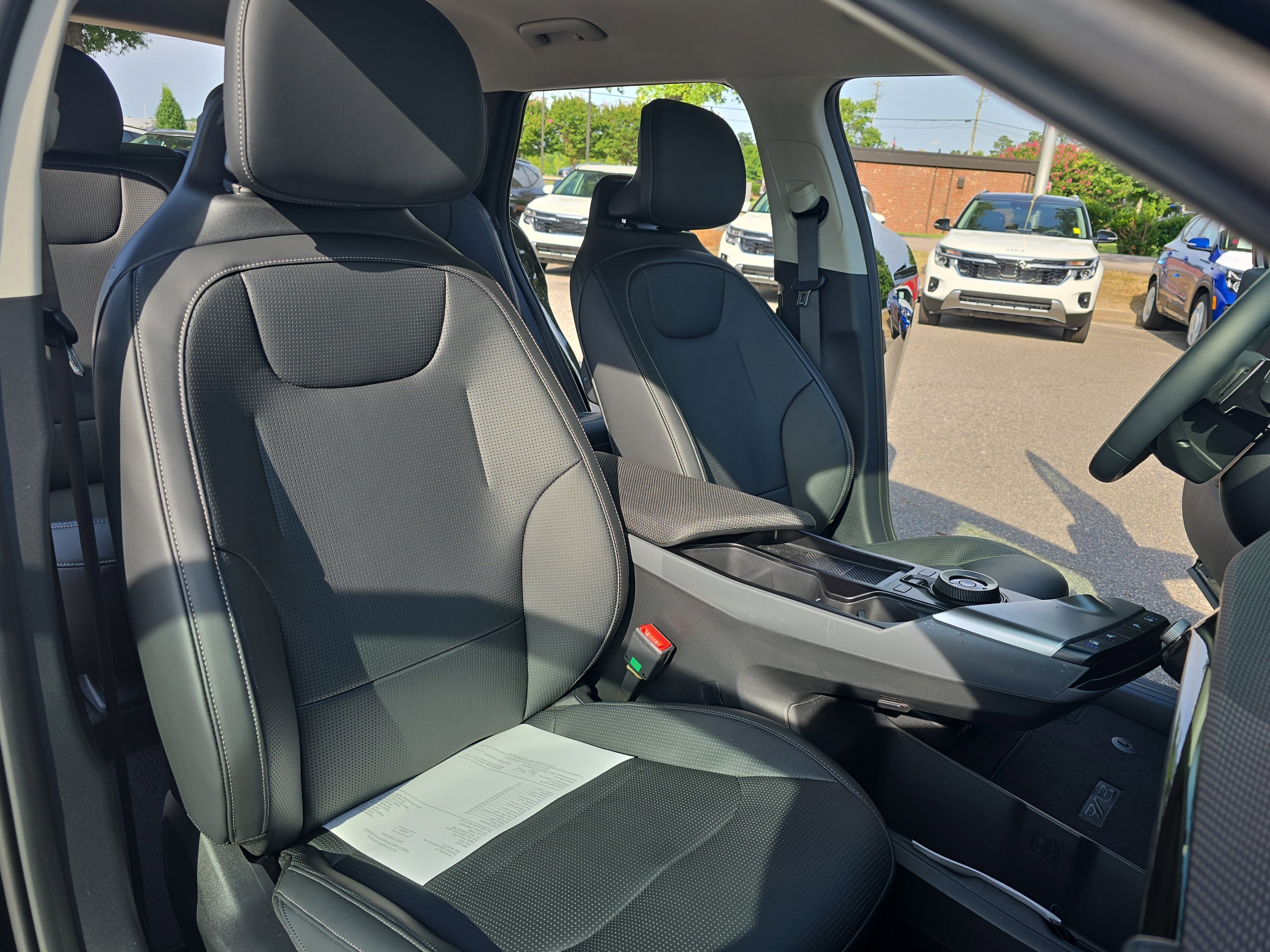 New 2025 Kia EV6 Wind image 10