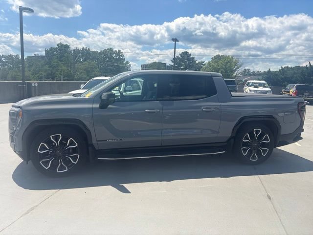 Used 2026 GMC Sierra EV Denali AWD/4WD image 2