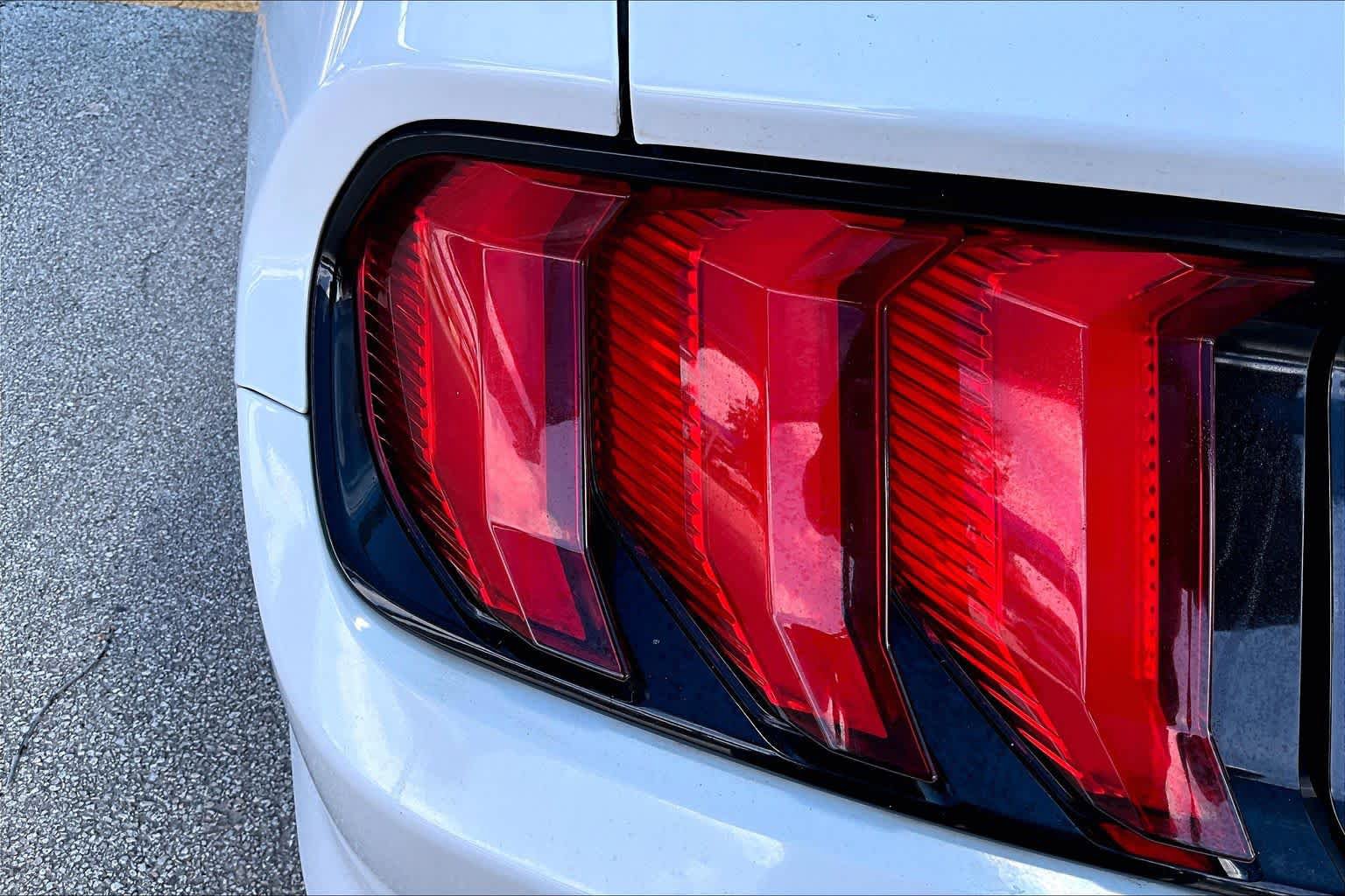 Used 2020 Ford Mustang GT Premium RWD image 29