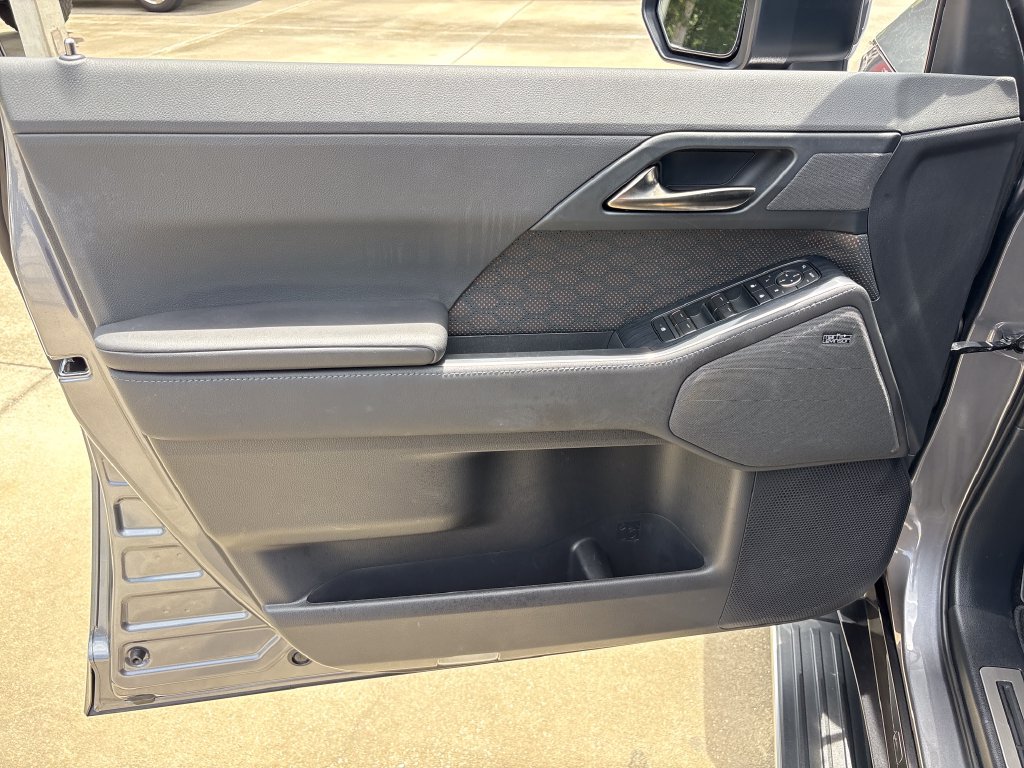 Used 2025 Lexus GX 550 w/ Accessory Package (Z1) AWD/4WD image 15