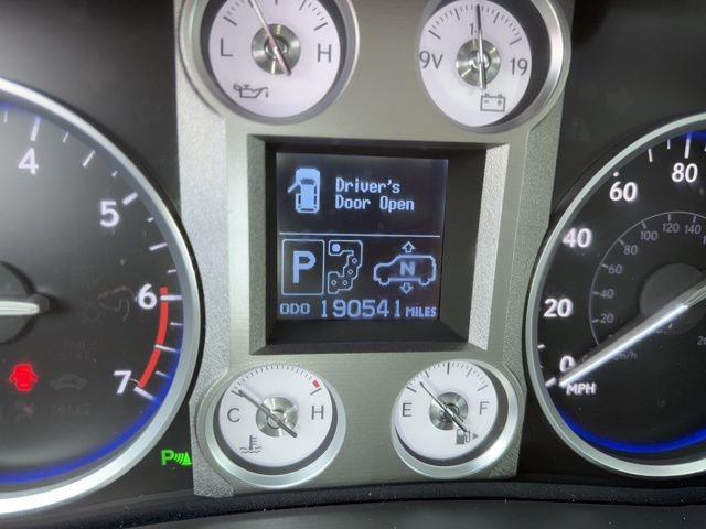 Used 2011 Lexus LX 570 570 w/ Luxury Pkg image 24