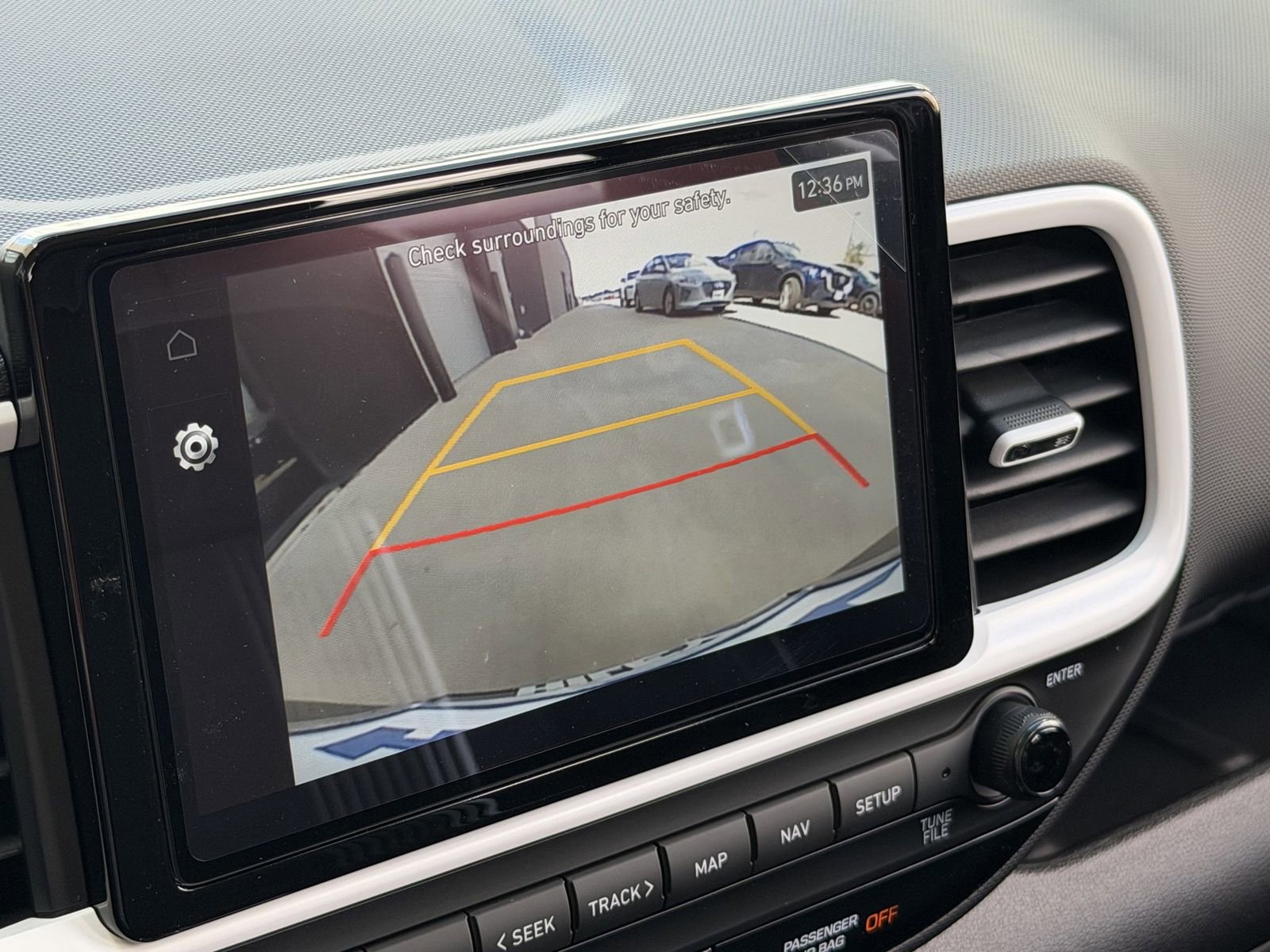 New 2025 Hyundai Venue Limited FWD image 15