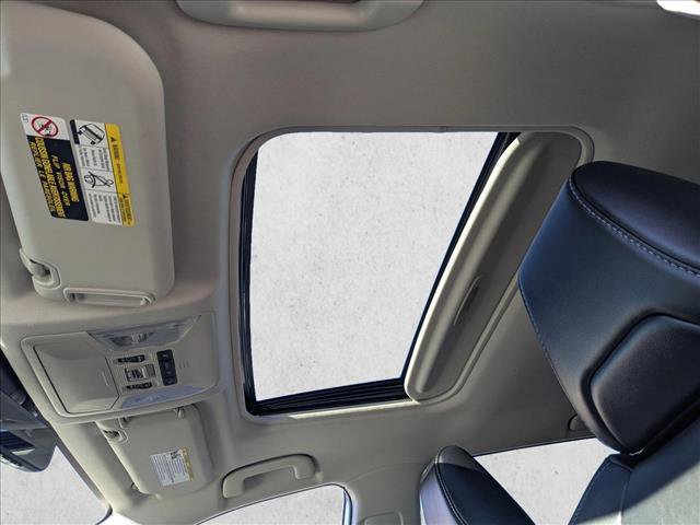 Used 2022 Toyota RAV4 XLE Premium image 16