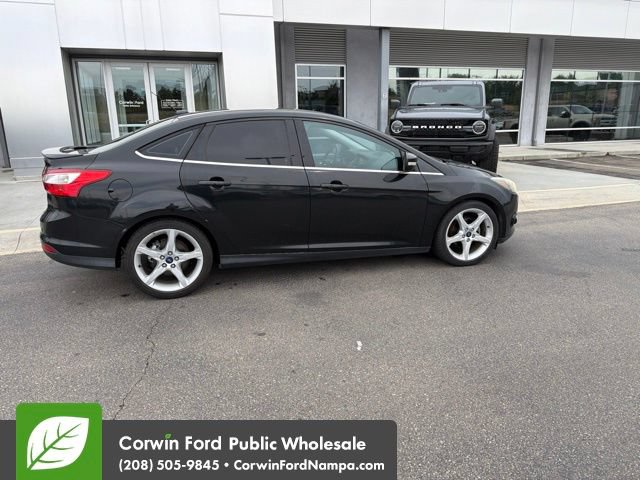 Used 2014 Ford Focus Titanium FWD image 8