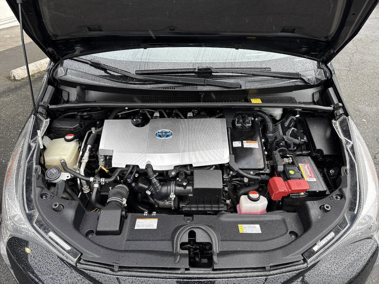 Used 2016 Toyota Prius Three w/ Advanced Technology Package image 14