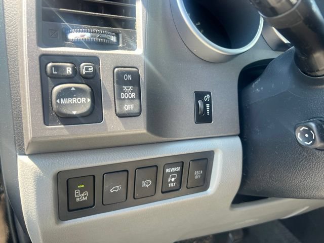 Used 2012 Toyota Sequoia Platinum AWD/4WD image 31