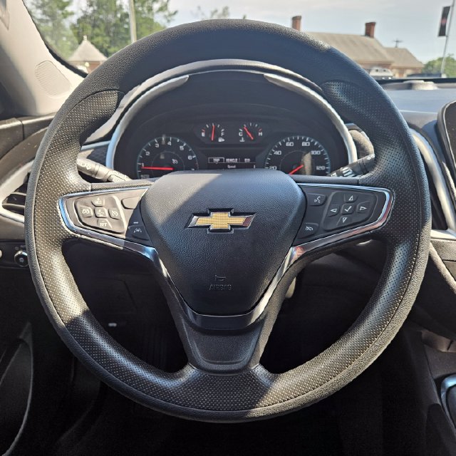 Used 2024 Chevrolet Malibu LT FWD image 21