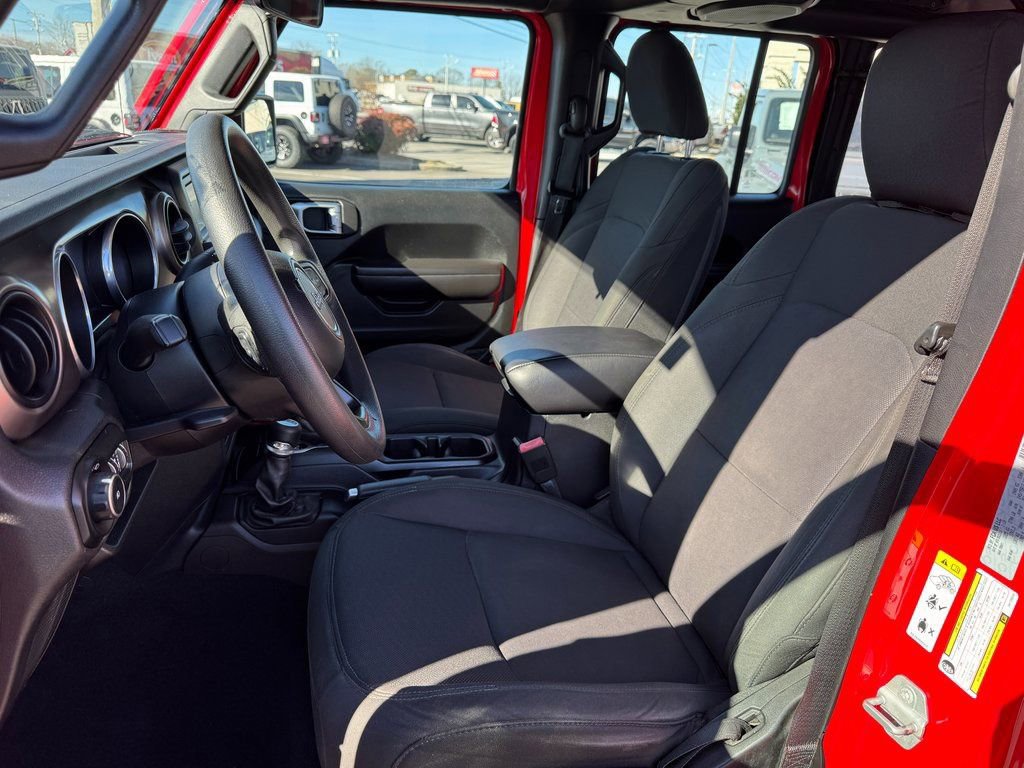 Used 2018 Jeep Wrangler Unlimited Sport AWD/4WD image 27