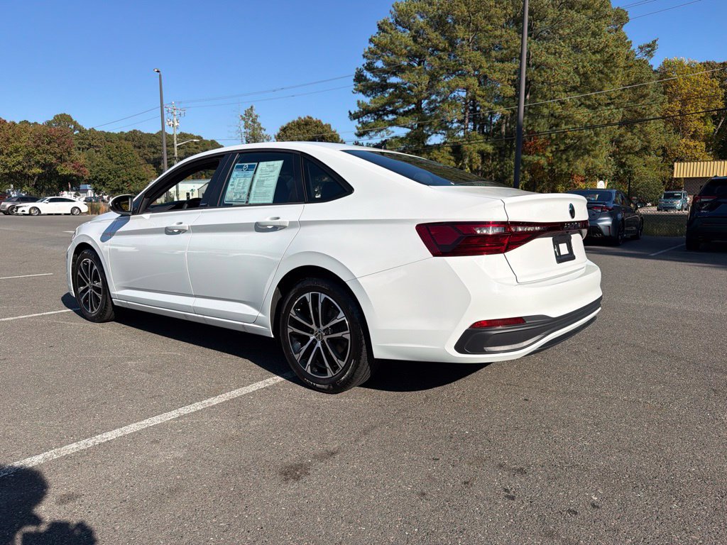 Used 2026 Volkswagen Jetta Sport FWD image 7