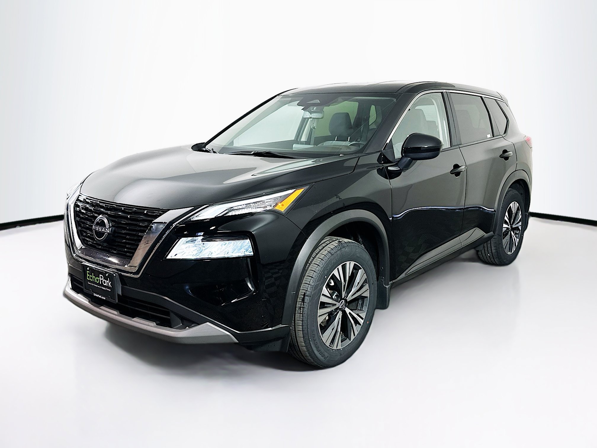 Used 2023 Nissan Rogue SV AWD/4WD image 3
