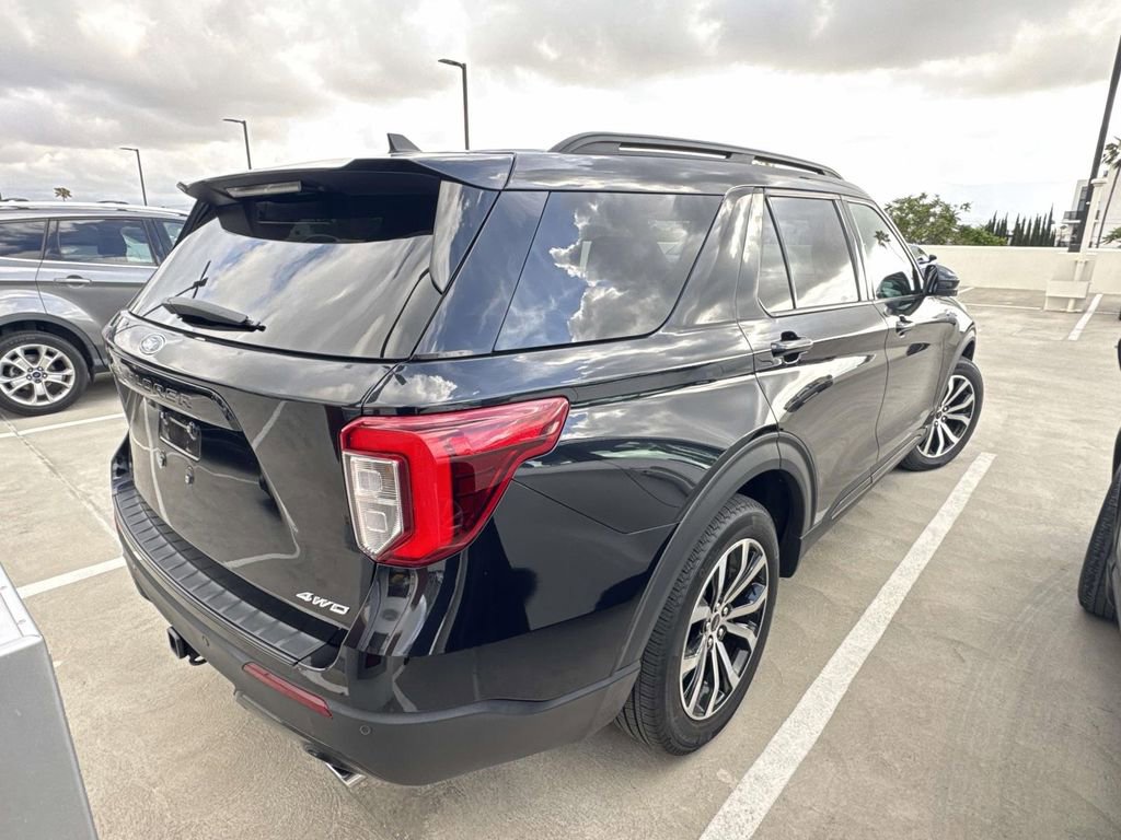 Used 2023 Ford Explorer ST-Line w/ Class IV Trailer Tow Package AWD/4WD image 12