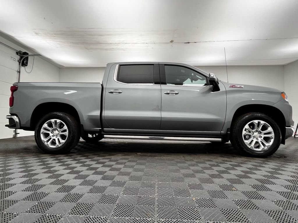 Used 2023 Chevrolet Silverado 1500 LTZ w/ LTZ Convenience Package II image 8