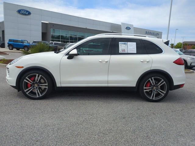 Used 2011 Porsche Cayenne Turbo image 7