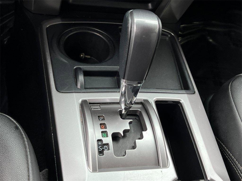 Used 2022 Toyota 4Runner SR5 Premium image 32