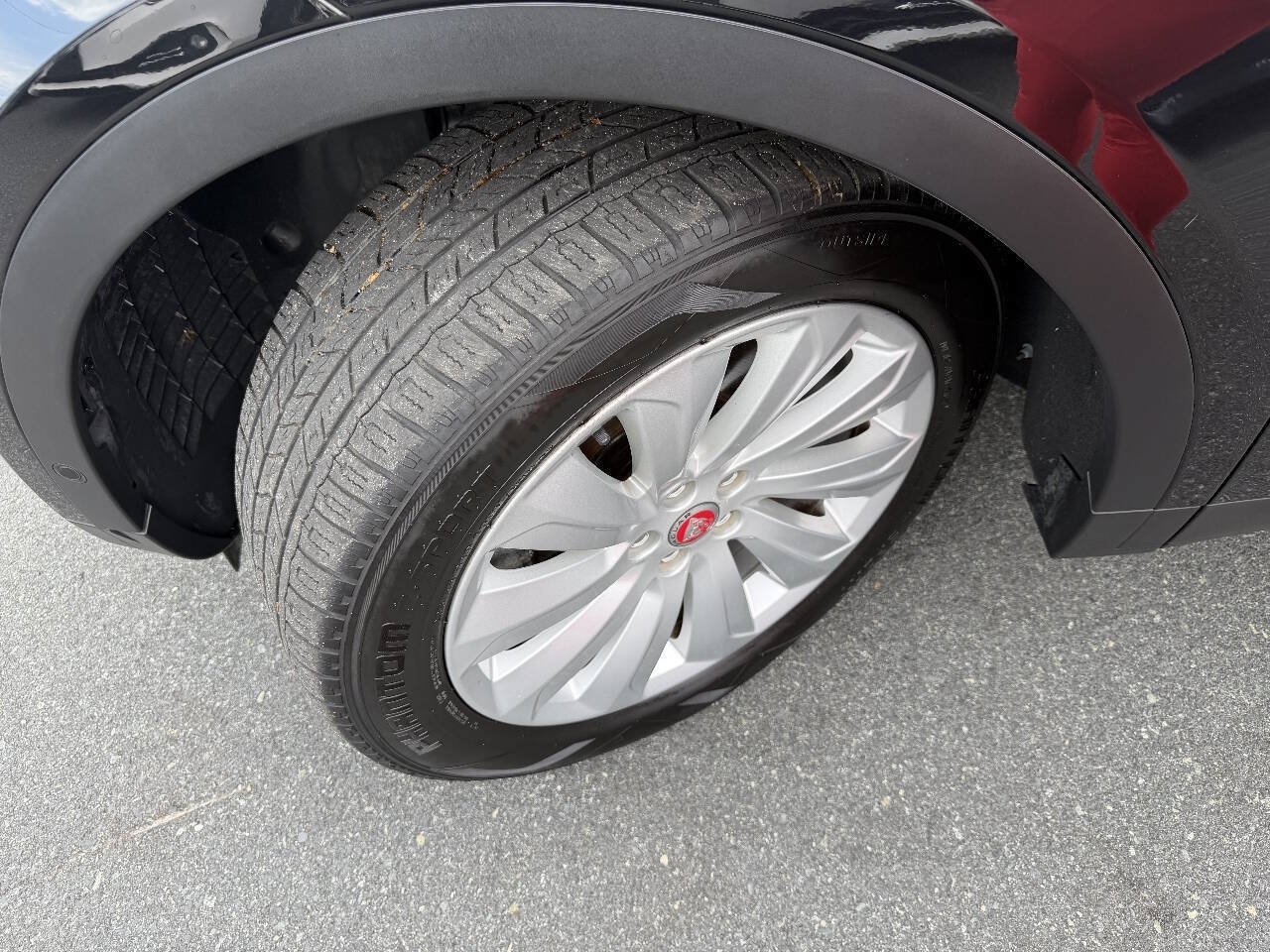 Used 2018 Jaguar E-PACE SE AWD/4WD image 23